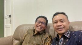 Rahmat Santoso Swafoto  bersama Menteri Desa, Pembangunan Daerah Tertinggal dan Transmigrasi Abdul Halim Iskandar. (dyan/blitar)
