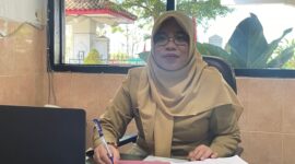 Sekdin Dinas Dikpora Kabupaten Magetan Dian Astuti Purwandani. ( Septian/Magetan)