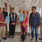 Asril bersama keluarga dan Dinsos Pacitan. ( Aprianto/Pacitan).