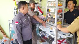 Tim Gabungan Razia Rokok Ilegal. ( Septian/Magetan).