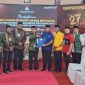 Paslon Aji - Gagarin Mendaftar Ke KPU Pacitan. ( Apriyanto/Pacitan).