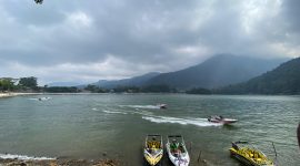 Air Telaga Sarangan Magetan Mulai Kering.
