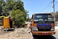 BPBD Magetan Pasok Air Bersih. ( Joko Nugroho/Magetan).