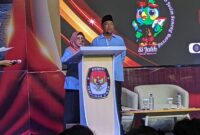 Cabup Magetan Nanik Sumantri bersama Cawabup Suyatni Priasmoro. ( Joko Nugroho/Jatimnesia).