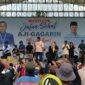 Paslon 02, Aji - Gagarin kampanye jalan sehat di Pringkuku.