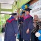 Prosesi Wisuda Orang Tua Hebat. ( Septian bayu/Magetan).