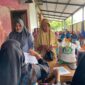 Warga Belotan Antri Bansos Beras 10Kg.
