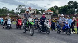 Khofifah Indar Parawansa bersama Pj Bupati Magetan Nizhamul dan Forkopimda Magetan.
