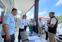 Kepala Disperindag Magetan Sucipto bersama Satgas BBM Polres Magetan Sidak SPBU. ( Joko Nugroho/Magetan)