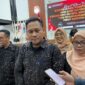 Ketua KPU Magetan Noviano Suyide Bersama Komisioner.