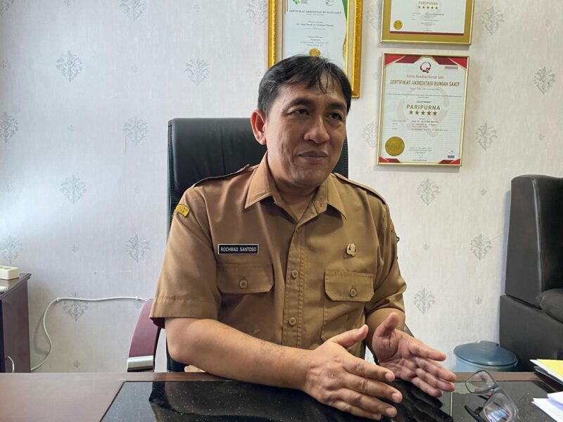 Direktur RSUD dr Sayidiman Magetan dr Rochmad Santoso. ( Septian Bayu/Magetan).