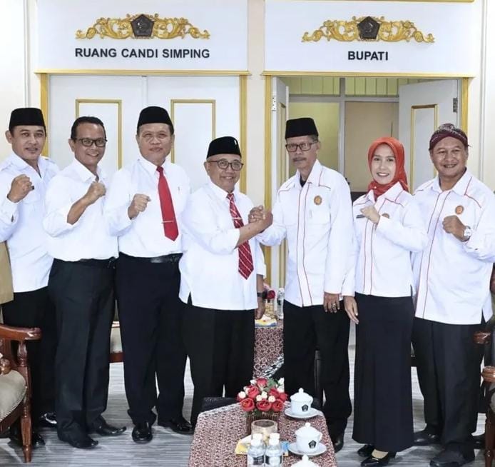 Bupati Rijanto Terima Audiensi Ketua dan Pengurus DPC PKDI Kabupaten Blitar 
