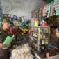 Satpol PP dan Damkar Magetan Razia Rokok Ilegal. 