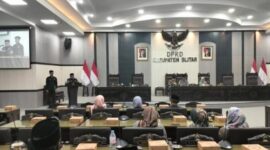 Paripurna DPRD Blitar Agenda Jawaban Bupati Atas PU Fraksi. 
