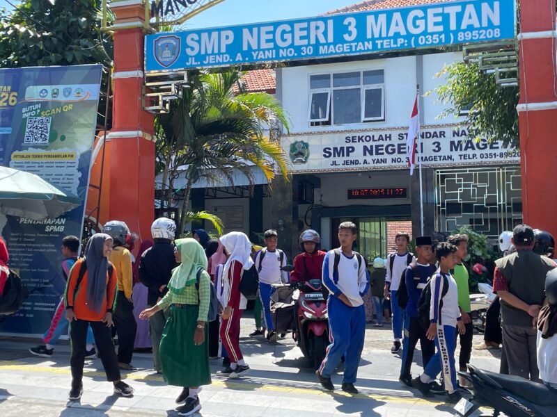 Peserta Didik Baru Salah Satu SMPN di Magetan. 
