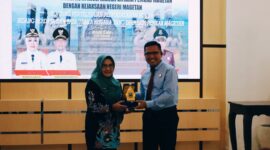 Bupati Magetan Nanik Endang Rusminiarti bersama Kajari Magetan Yuana Nurshiyam. 