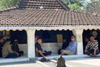 Bupati Ponorogo Sugiri Sancoko bersama Kadin Perkim dan Cipta Karya Provinsi Jawa Timur I Nyoman Gunadi Diarea Komplek Makem Betoro Katong Ponorogo. (Redaksi).