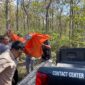 Proses Evakuasi jenasah perempuan di Hutan Sampung Ponorogo.