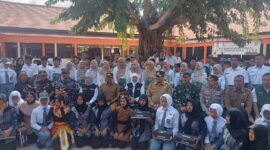 Gubernur Jatim, Khofifah Indar Parawansa saat di SRMA 23 Pacitan