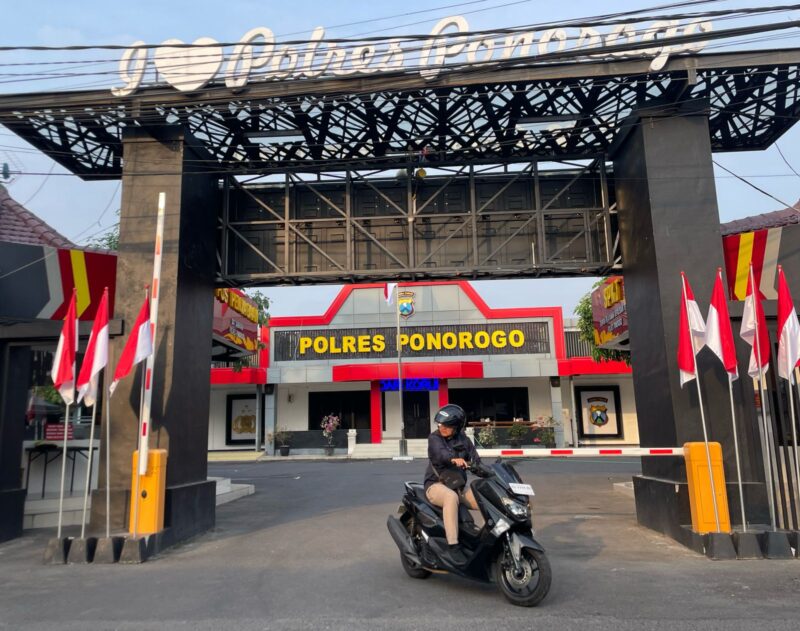 Mapolres Ponorogo. 