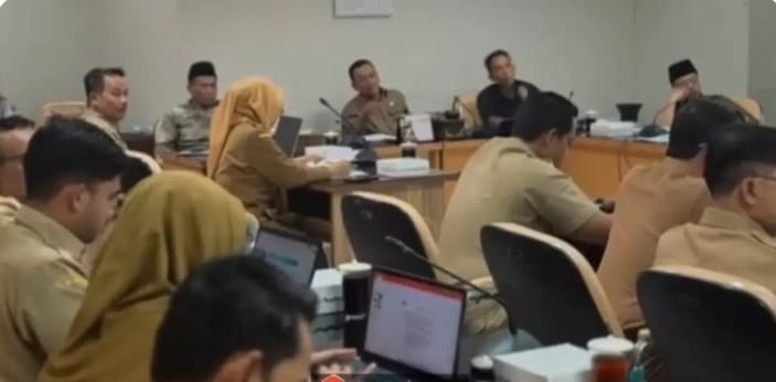 Komisi ll DPRD Kabupaten Blitar Gelar Raker