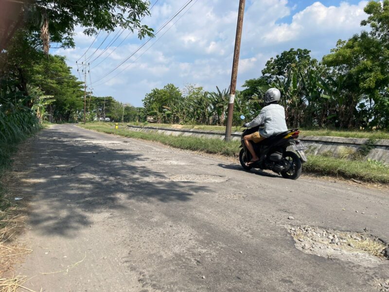 Kondisi Jalan Rusak di Kabupaten Magetan 
