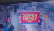 Pelaku Perampokan Bawa Pistol Diduga Senjata Api.