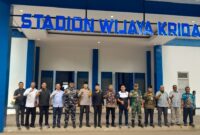 Bupati Pacitan, Indrata Nur Bayuaji bersama forkopimda saat peresmian nama Stadion dan GOR Pacitan.