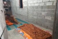 Jenasah Kedua Korban Meninggal Dunia Sarno (50) dan Tukimun (44).