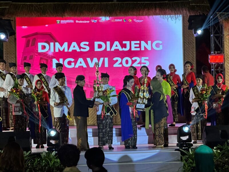Malam Final Pemilihan Duta Wisata Ngawi Dimas - Diajeng. 