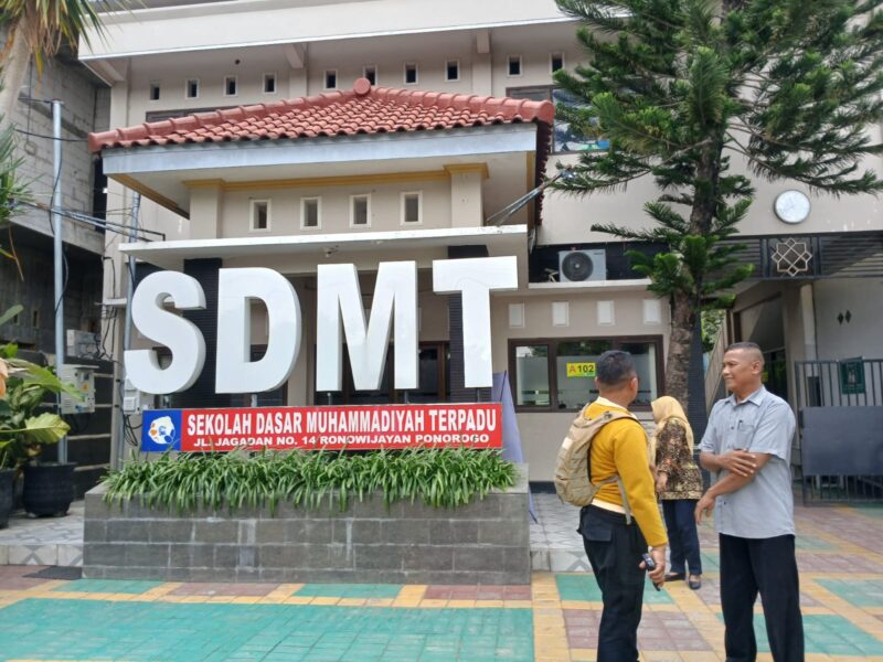 Sekolah Dasar Muhammadiyah Terpadu (SDMT) Ponorogo.
