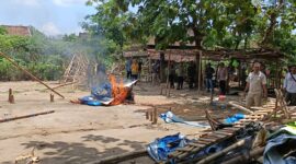 Polres Magetan dan TNI Musnahkan Arena Sambung Ayam Desa Stren Bendo.