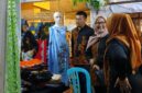 Ketua DPRD Kabupaten Magetan, Suratno, Meninjau Salah Satu Stand Di PPRM. (Joko Nugroho/Magetan)