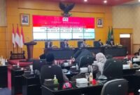 Paripurna DPRD kota Blitar Bahas Raperda APBD 2026.