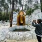 Pengunjung Mojosemi Forest Park Magetan. 