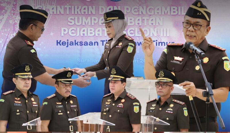 Pelantikan Lima Kajari Diwilayah Jawa Timur. (KejatiJatim)