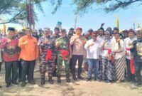 Bupati Blitar Hadiri Upacara Melasti di Pantai Jolosutro, Ajak Jaga Toleransi.