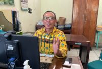 Pengelola Program Zoonosis Dinkes Ngawi, Anang Ristanto saat Jelaskan Penyebab Penyakit Leptospirosis 