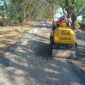Proses Perbaikan Jalan Oleh Dinas PUPR Magetan. 