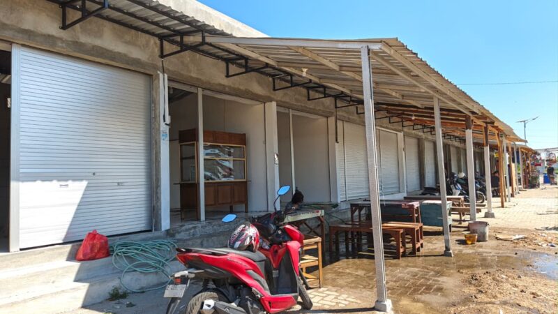 Caption : Lokasi Relokasi Pedagang Eks Pasar Burung Stadion Yosonegoro Di  Kawasan Pasar Sayur Magetan. 