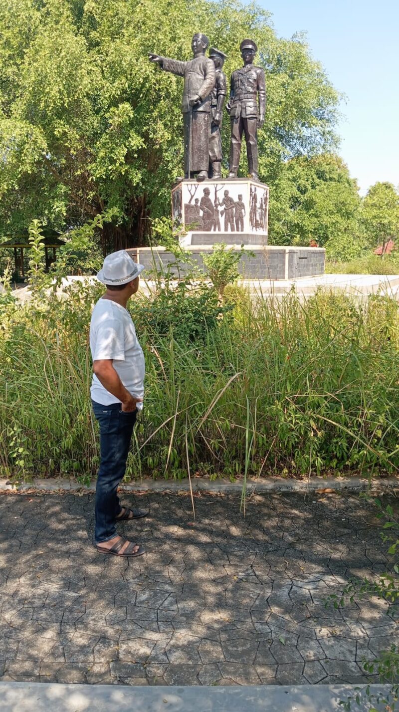 Monumen Gubernur Soerjo di Walikukun, Widodaren, Ngawi. 
