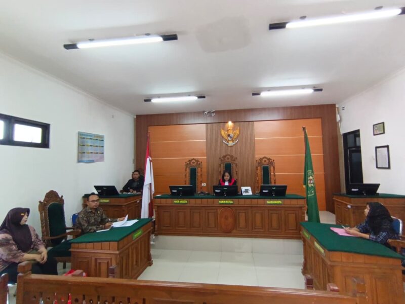 Sidang Gugatan Wanprestasi Tergugat Sriasih di PN Magetan. 