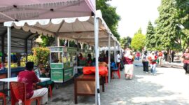 Stand Makanan Dalam Program Merdeka Sarapan Pemkab Magetan Di Timur Alun-alun Magetan. 