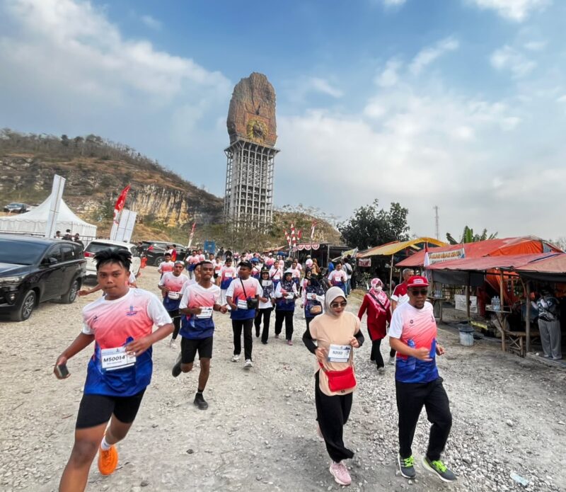 Ribuan runner dari berbagai daerah di nusantara andil bagian dalam gelaran Merdeka Run 2026.
