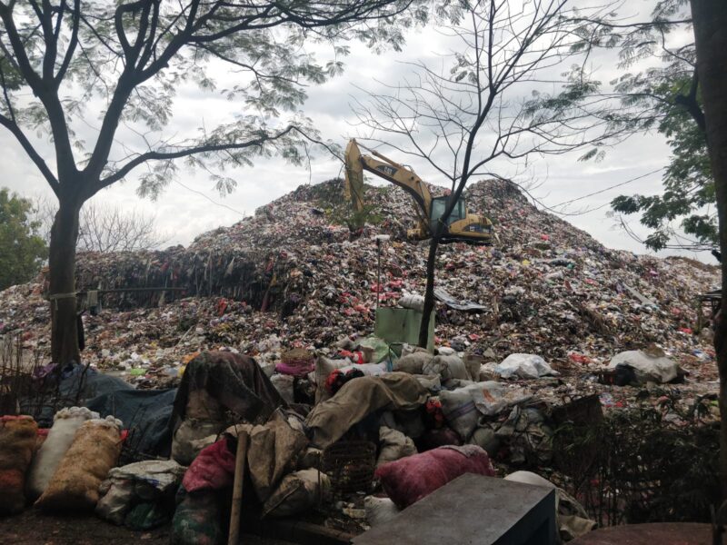TPA Mrican kian kritis setelah rencana pembangunan TPA pengganti batal dilakukan akibat persoalan izin penggunaan lahan Perhutani.