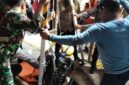 Proses Evakuasi Jenasah Korban dari dalam sumur.