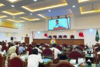 Juru bicara Banggar DPRD Ponorogo Anik Suharto saat menyampaikan hasil Banggar DPRD Ponorogo.