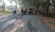 Pemeliharaan jalan Karas - Pelem oleh UPTD PUPR Magetan Wilayah 4 Barat