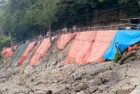 Longsor Talud Di Kawasan Wisata Sarangan