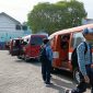  Pelajar Naik Angkutan Untuk Sekolah.